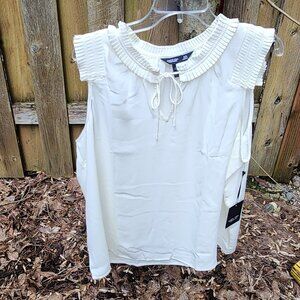 *NWT* Simply Vera,  Vera Wang XXL White ruffled cap sleeve keyhole blouse